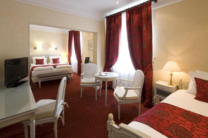 Junior Triple Suite image 2