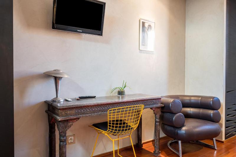 Double Room - Earth image 2
