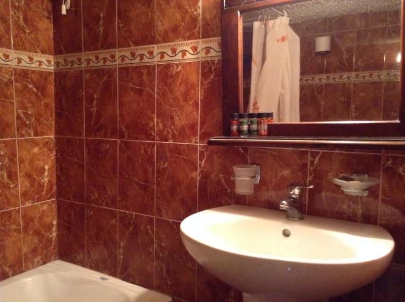 Triple Room image 4