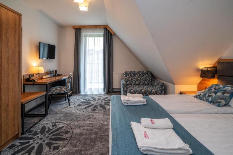 Double Room with Balcony (2 Adults + 1 Child) image 2