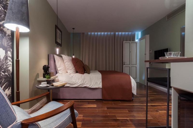 Double Room with Spa Bath image 4