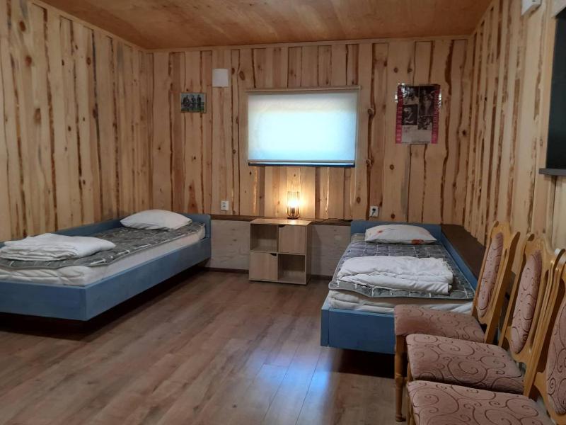 Quadruple Room with Shared Bathroom image 4