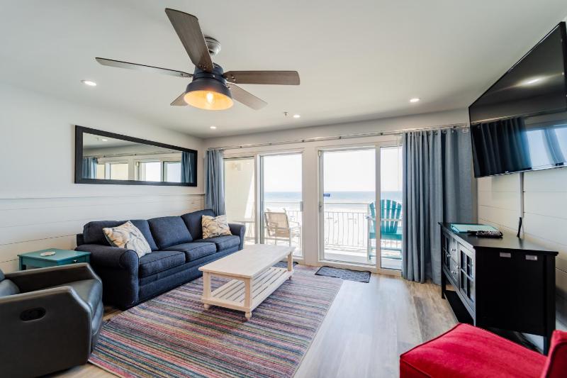 Salty Seas Gulf Front Oasis - New to Market Rates - image 21