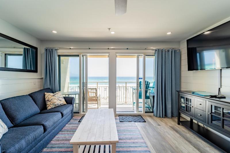 Salty Seas Gulf Front Oasis - New to Market Rates - image 18