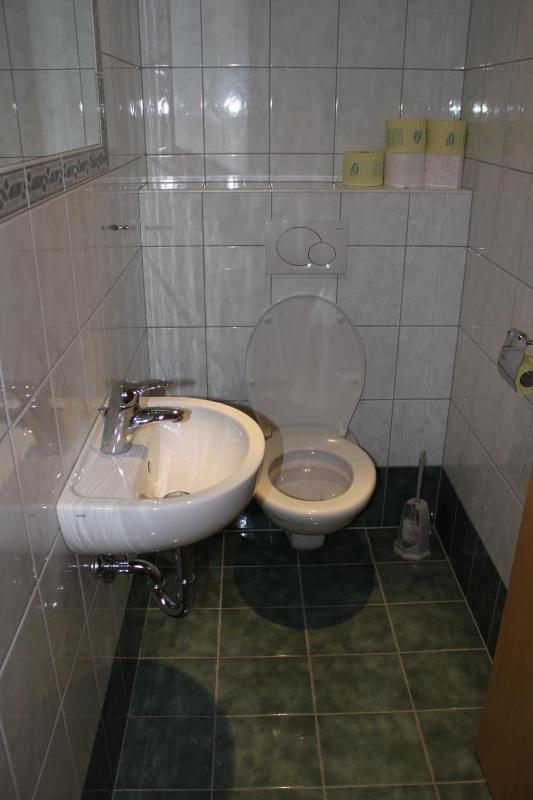 Two-Bedroom Apartment (4-6 Adults) image 2