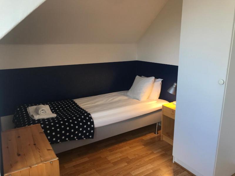 Three-Bedroom Apartment image 4