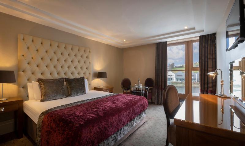 Harbour View King Room image 3