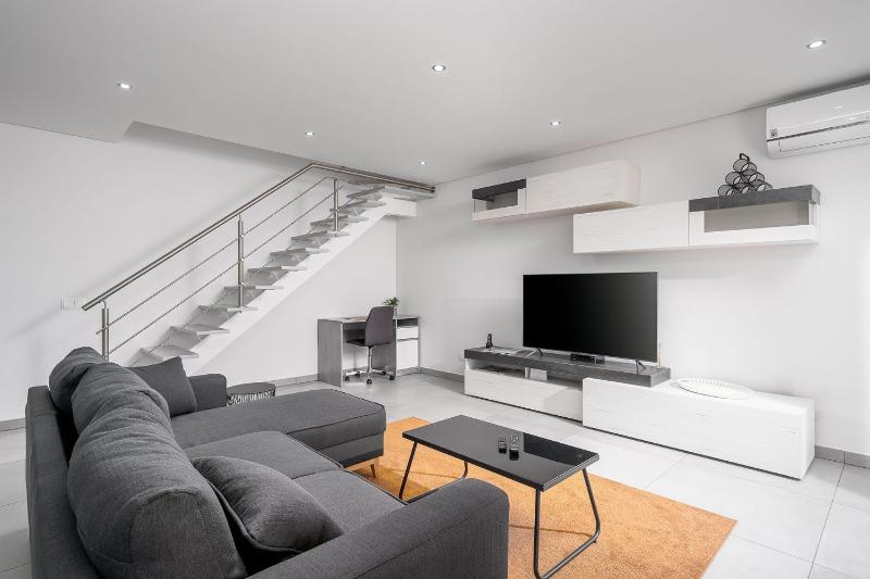 Ocean View Rooftop Paradise Tavira - image 8