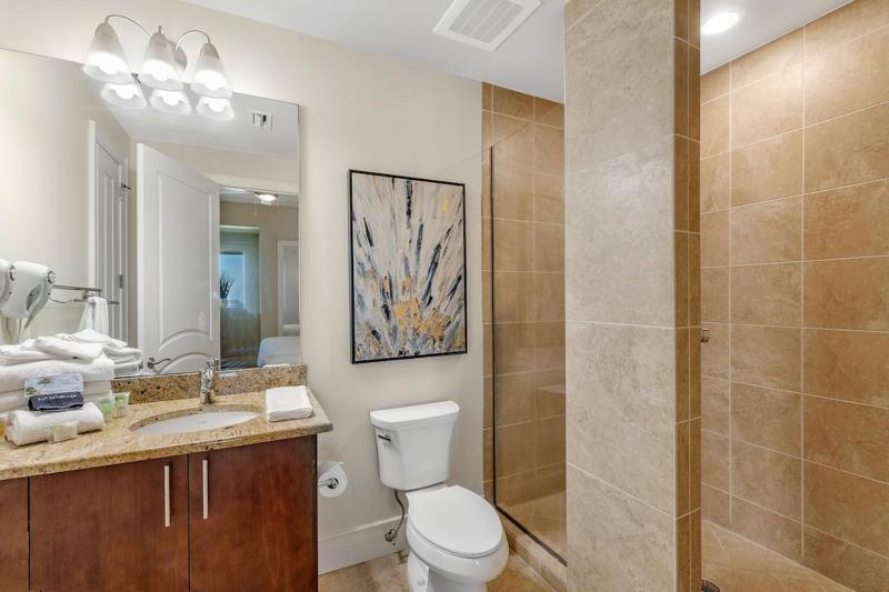 Turquoise Place Unit 1805D - image 30
