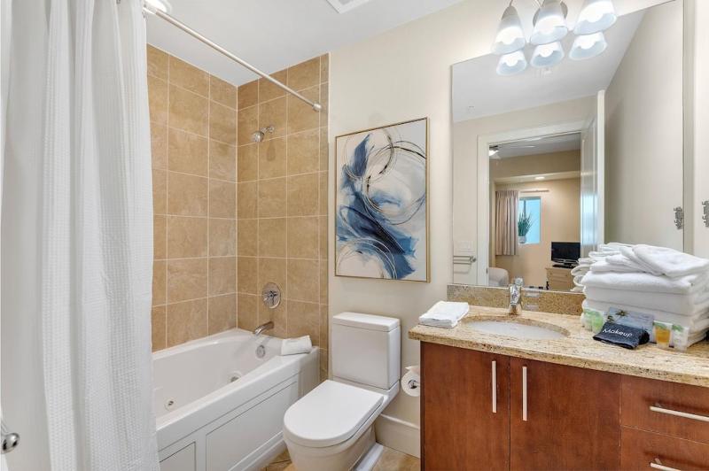 Turquoise Place Unit 1805D - image 46