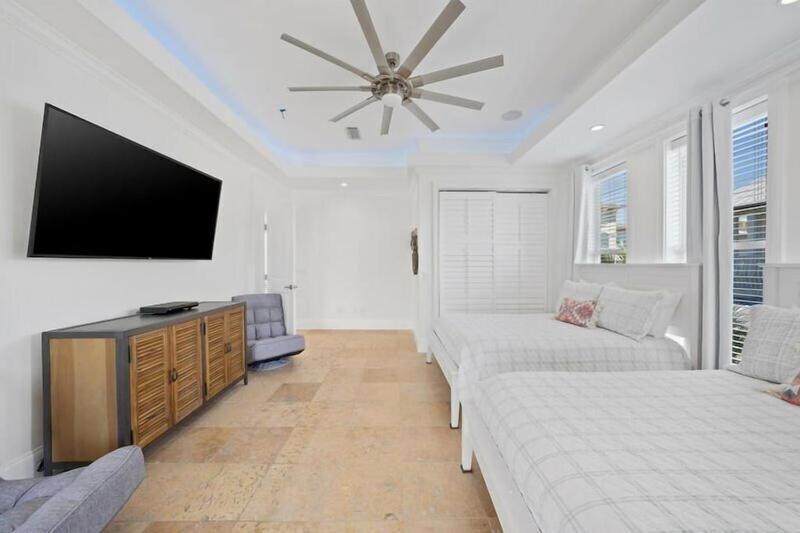 Seacrest Getaway - image 37