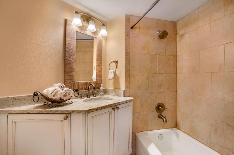 1506 Lighthouse Towers - image 32