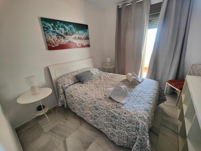 APARTAMENTO CERCA DE LA PLAYA CON PISCINA - image 13