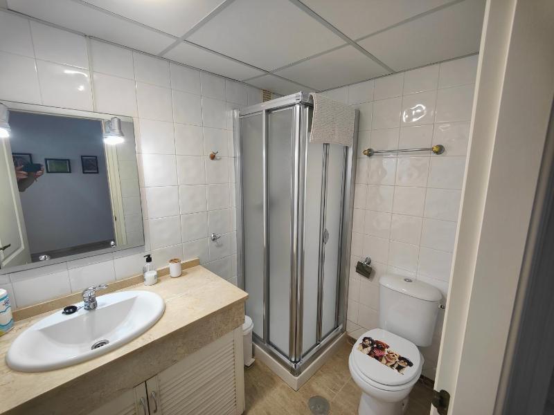 APARTAMENTO CERCA DE LA PLAYA CON PISCINA - image 11