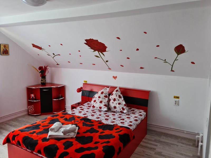 Double Room with Private Bathroom image 2