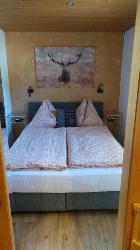 Standard One-Bedroom Apartment with Balcony image 2