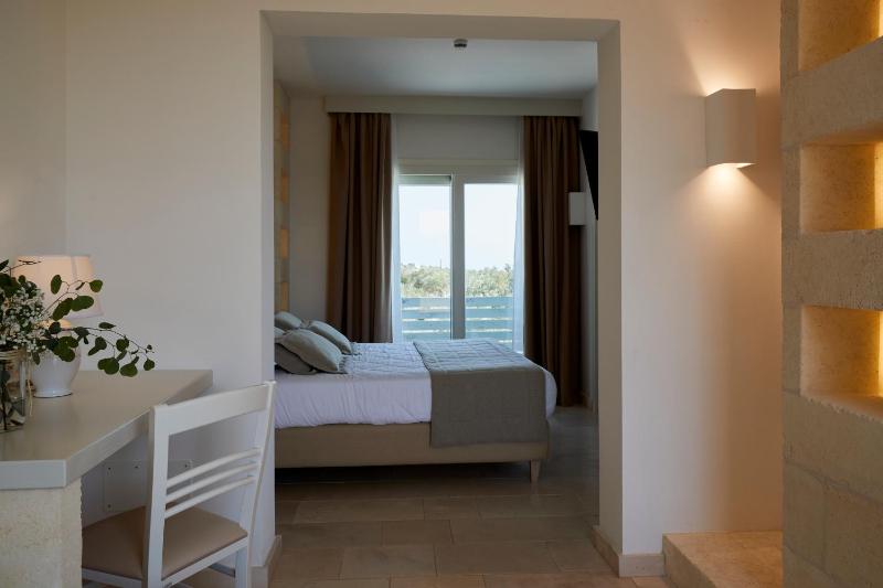 Classic Triple Room image 1