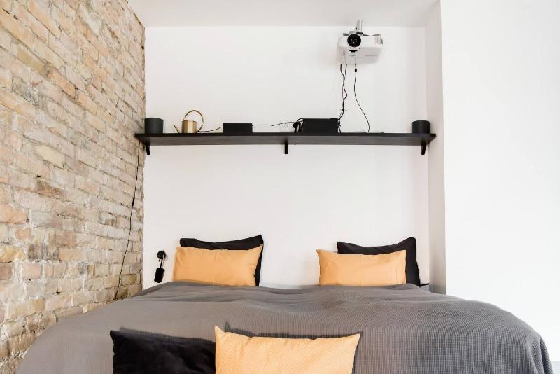 Designer Dream Home At The St. Stephen Basilica - image 4