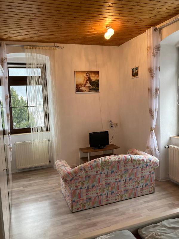Three-Bedroom Apartment with Terrace image 3
