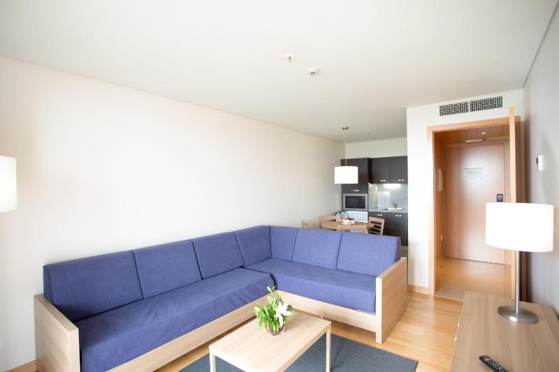 One-Bedroom Apartment image 3