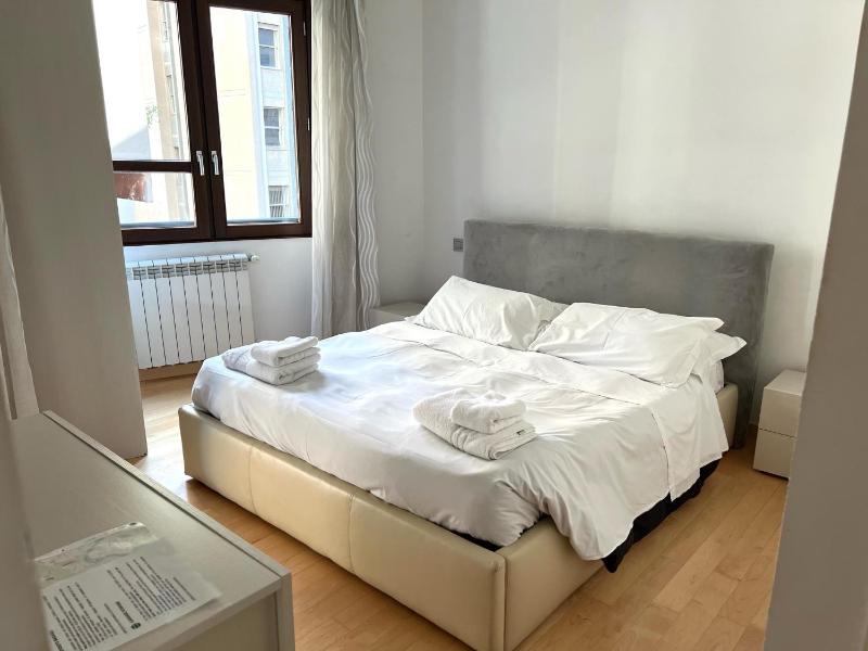 One-Bedroom Apartment image 1