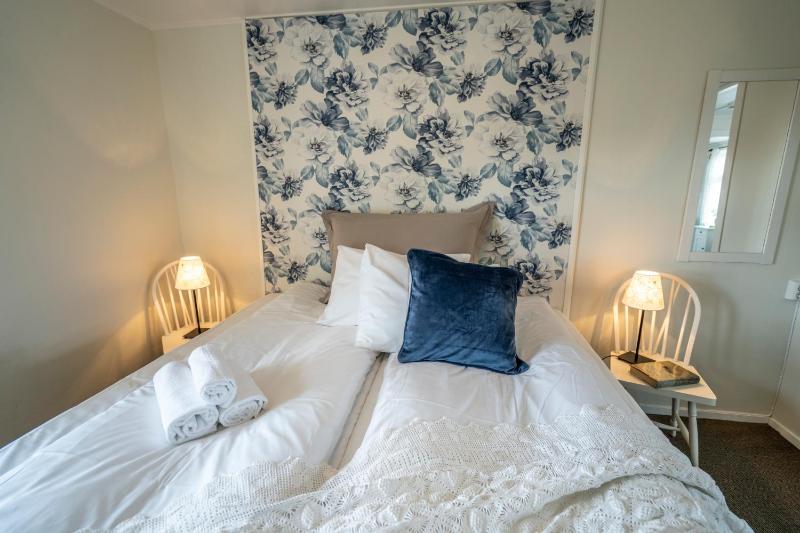 Comfort Double Room image 4