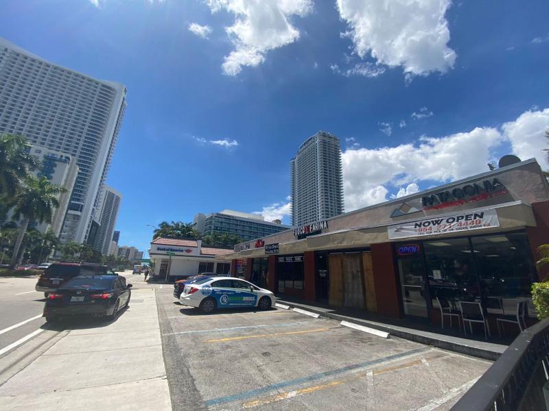The Tides on Hollywood Beach OceanView 6D - image 37