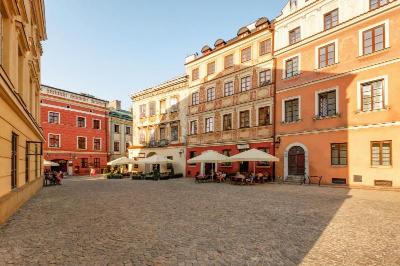 Rynek 10 Apartments - image 30