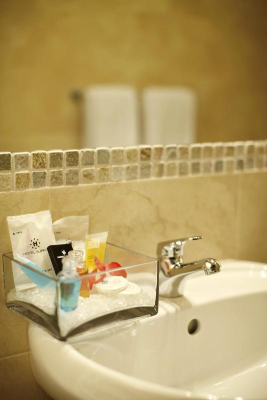 Double Room with Terrace with Parking image 3