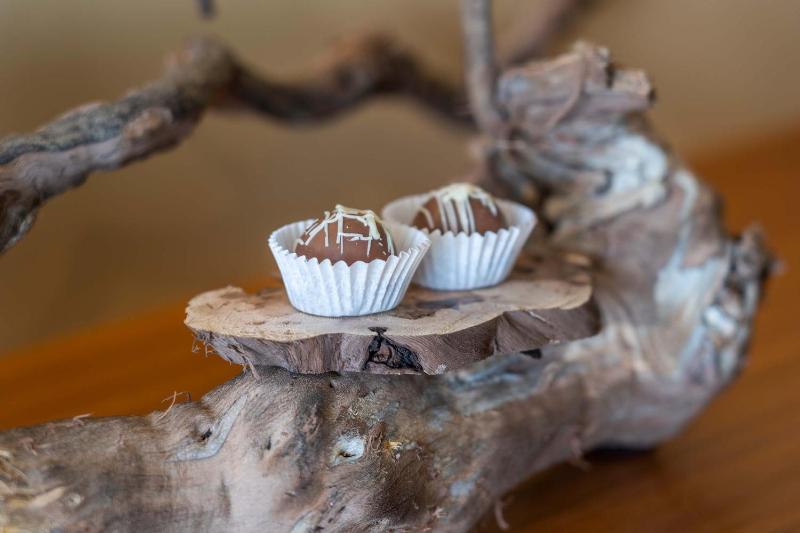 Superior Double Room with Lake View image 3