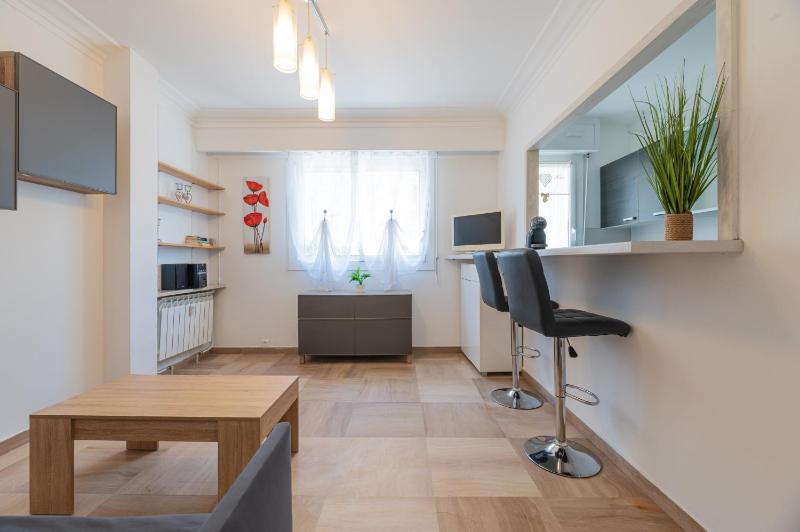 Cosy Studio Soleia, 50m from sea side Images
