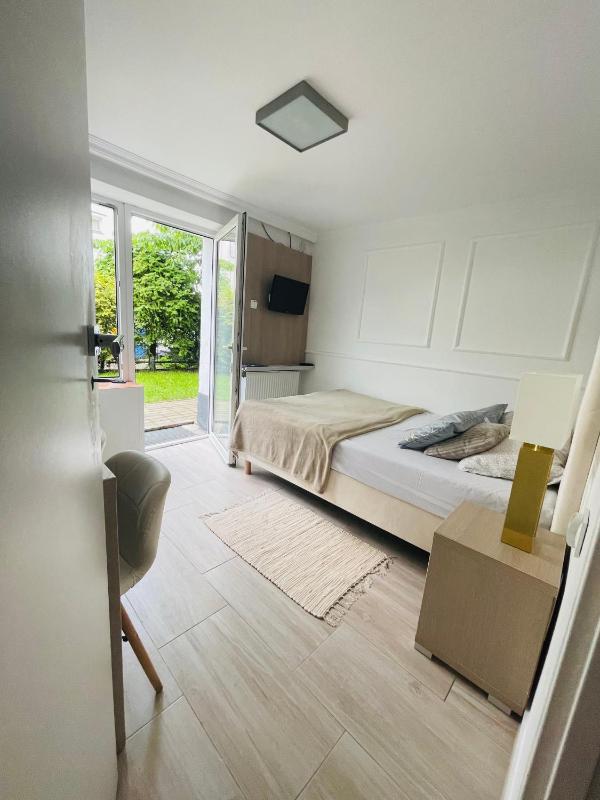 Pokoje i apartamenty Ula z pięknym ogrodem i śniadaniami - image 16