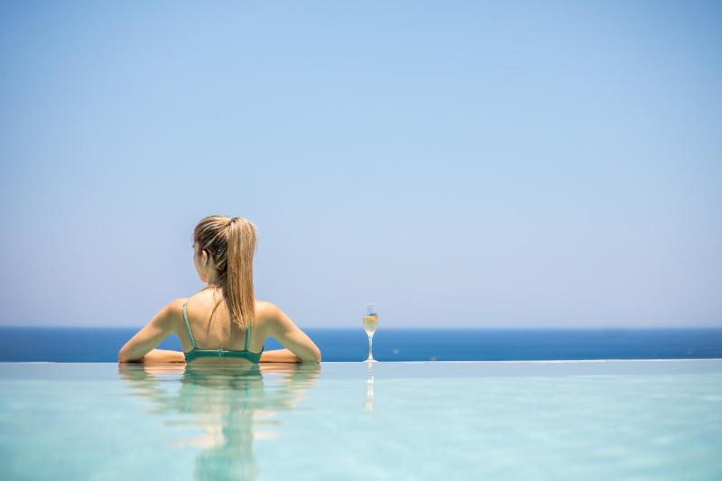 Executive Suite with Sea View & Private Pool (Adults Only) image 2