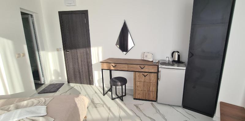 Deluxe Double Room image 4