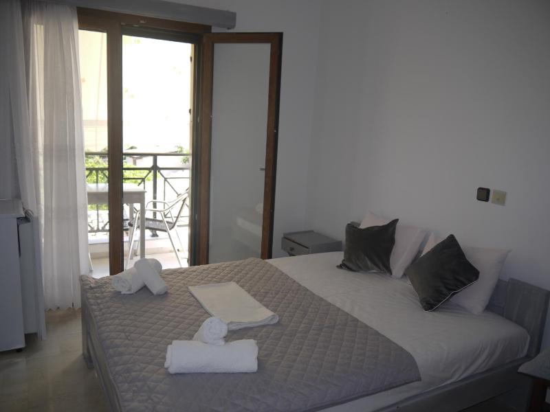 Small Double Room image 1