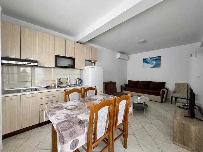 Apartment with Sea View image 4