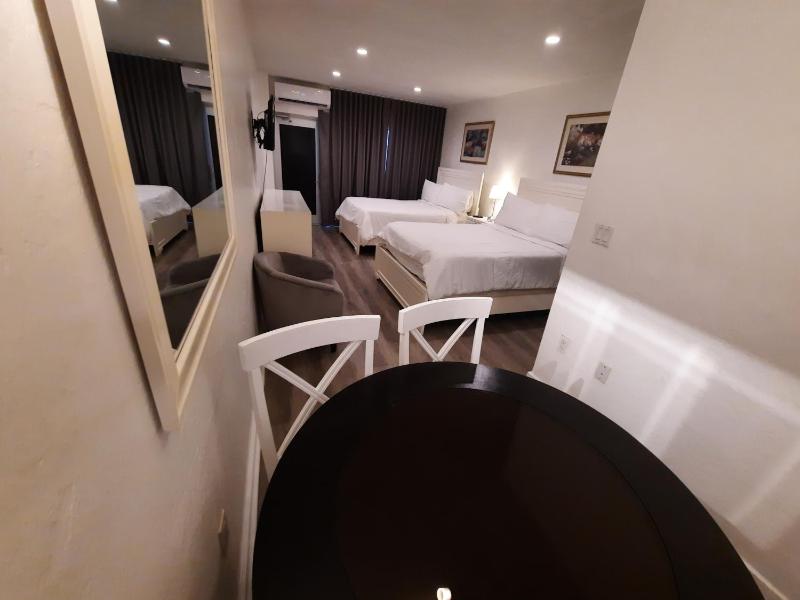Stardust Hotel - image 8