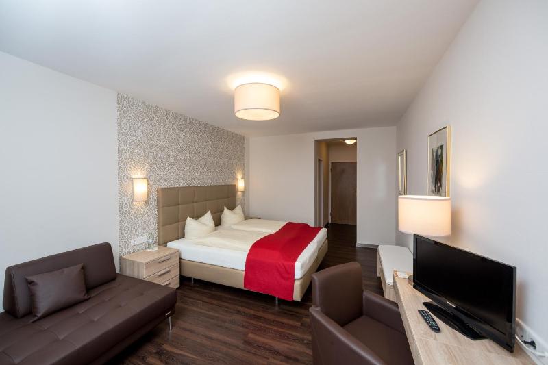 Comfort Double or Twin Room image 4