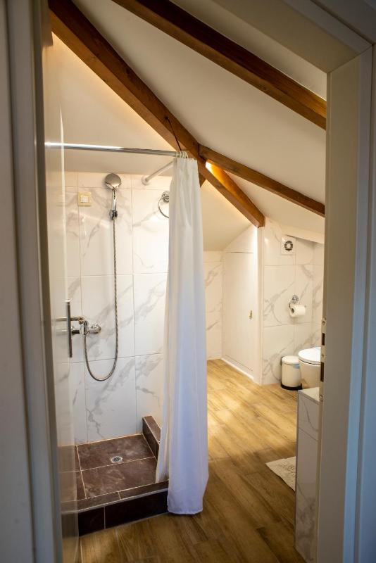Executive Suite image 4