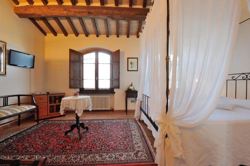 Quadruple Room image 1