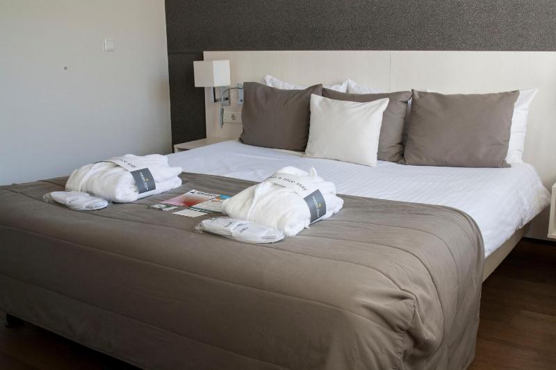 Suite with Balcony image 1