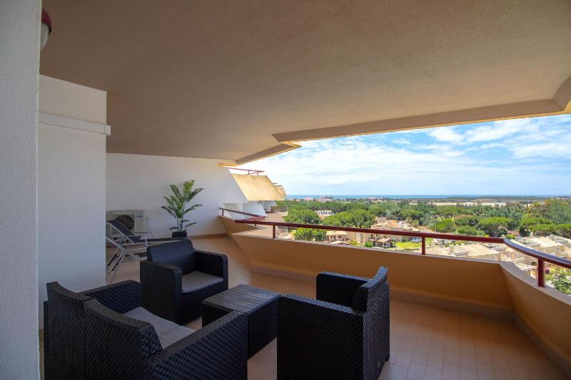 Apartamento Varandas do Sol by Algarve Holidays - image 1
