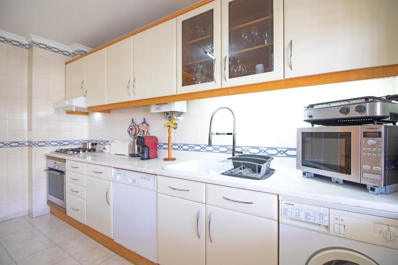 Apartamento Varandas do Sol by Algarve Holidays - image 14