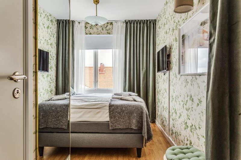 Budget Double Room image 2