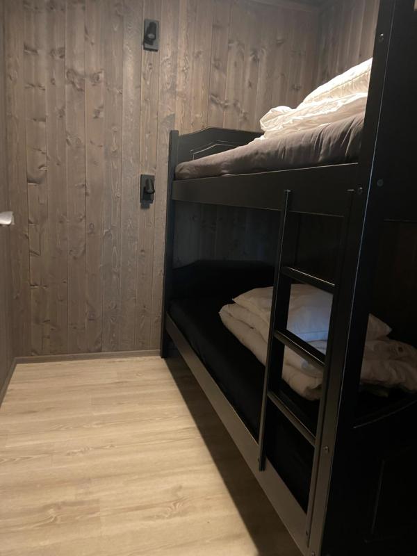 Three-Bedroom Apartment image 4