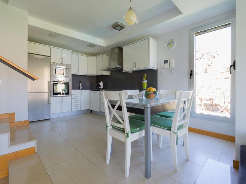 Salobre private pool overlooking to the golf course- Pet friendly - image 24