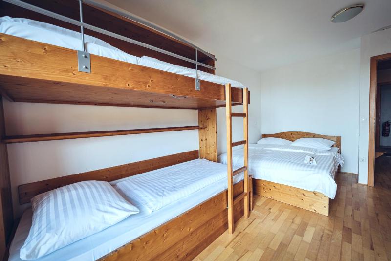 One-Bedroom Apartment image 2