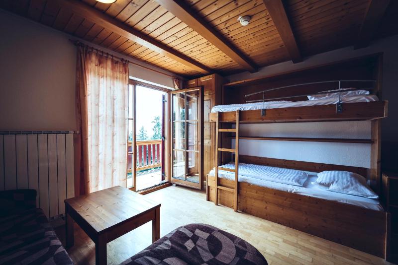 One-Bedroom Apartment image 1