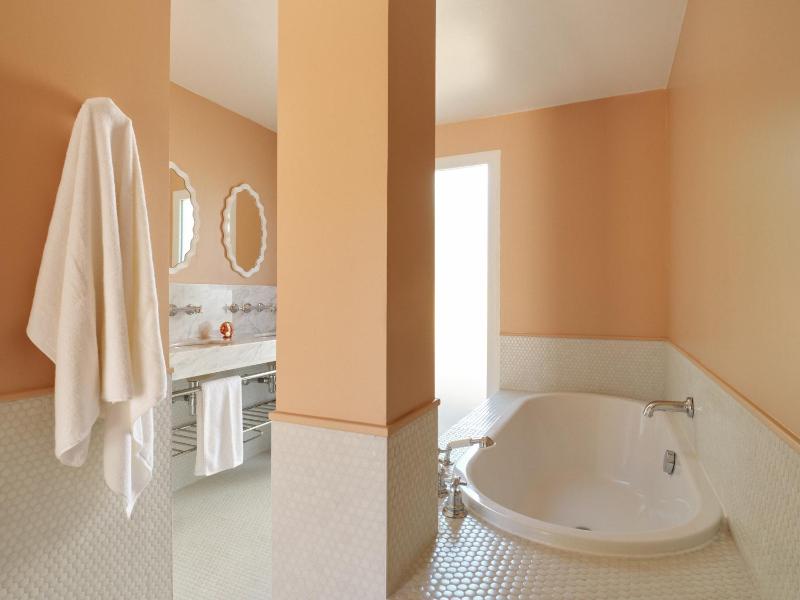 Hôtel La Tartane Saint-Tropez - image 6