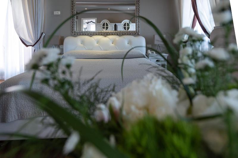 Junior Suite image 1
